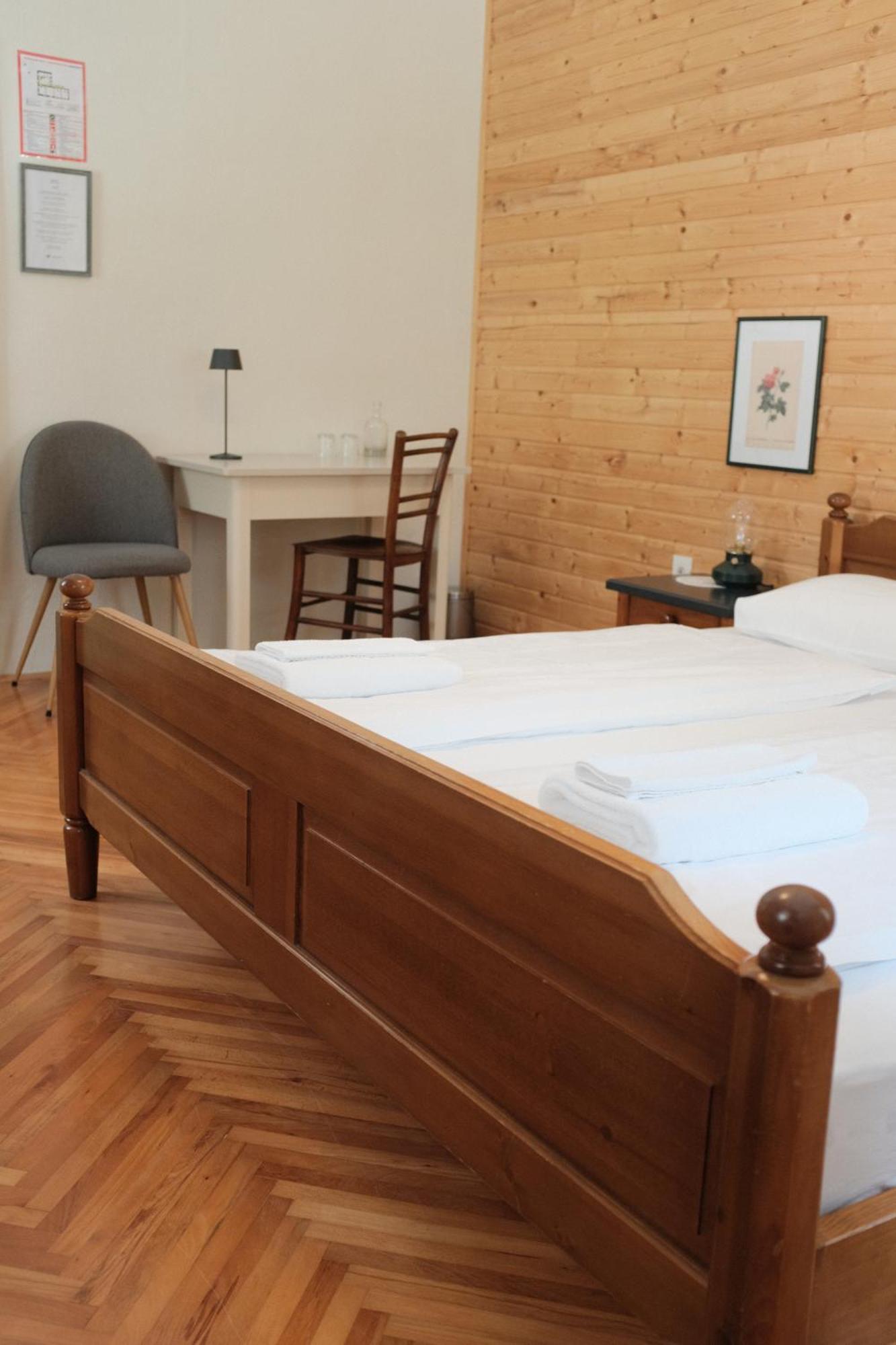 Gorska Roza Bed & Breakfast Лог под Мангартом Екстериор снимка